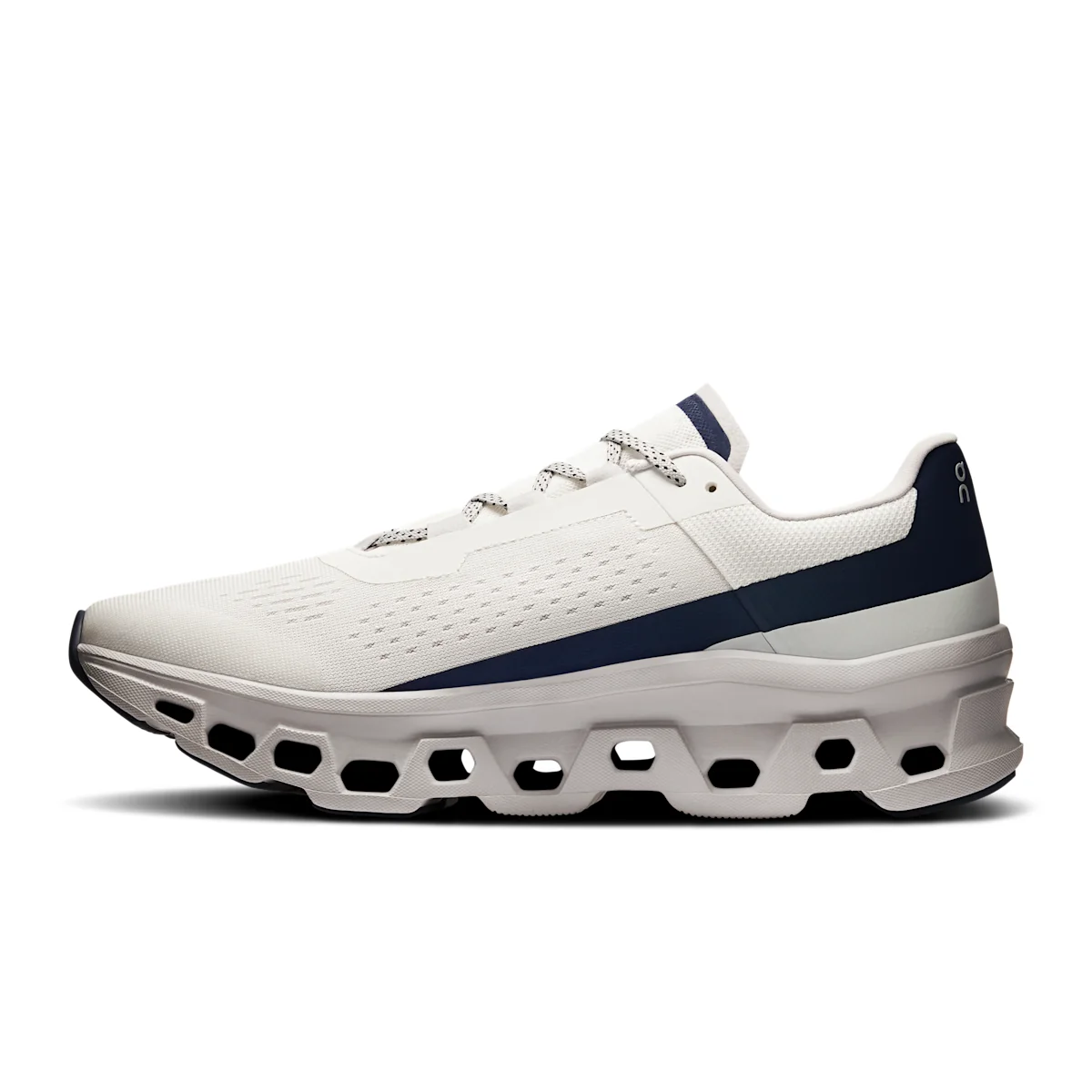 On Cloudmonster 61 - Ivory / Midnight True to size